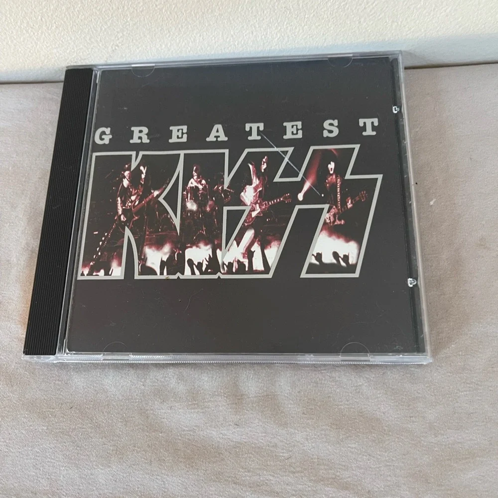 ⭐️ KISS Greatest Hits CD 1997 Mercury Records Vintage Rock & Roll Music Audio - Picture 2 of 4